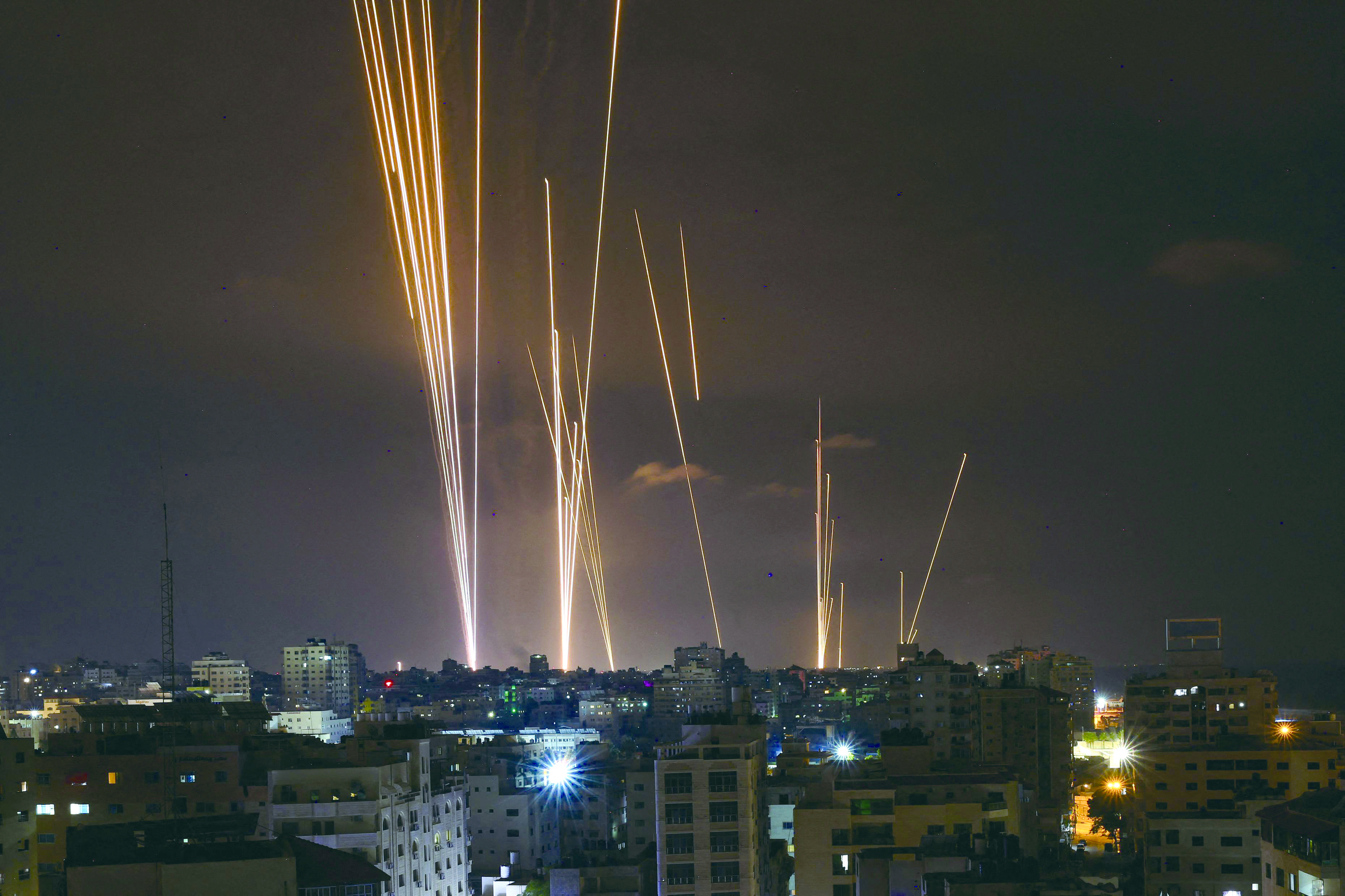 改进火箭弹、动力滑翔伞+无人机……哈马斯这些武器，让以色列装备哑火？,滑翔伞