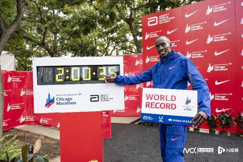 他 23岁， 只跑过3场正式比赛， 就打破了  马拉松的世界纪录,马拉松世界纪录