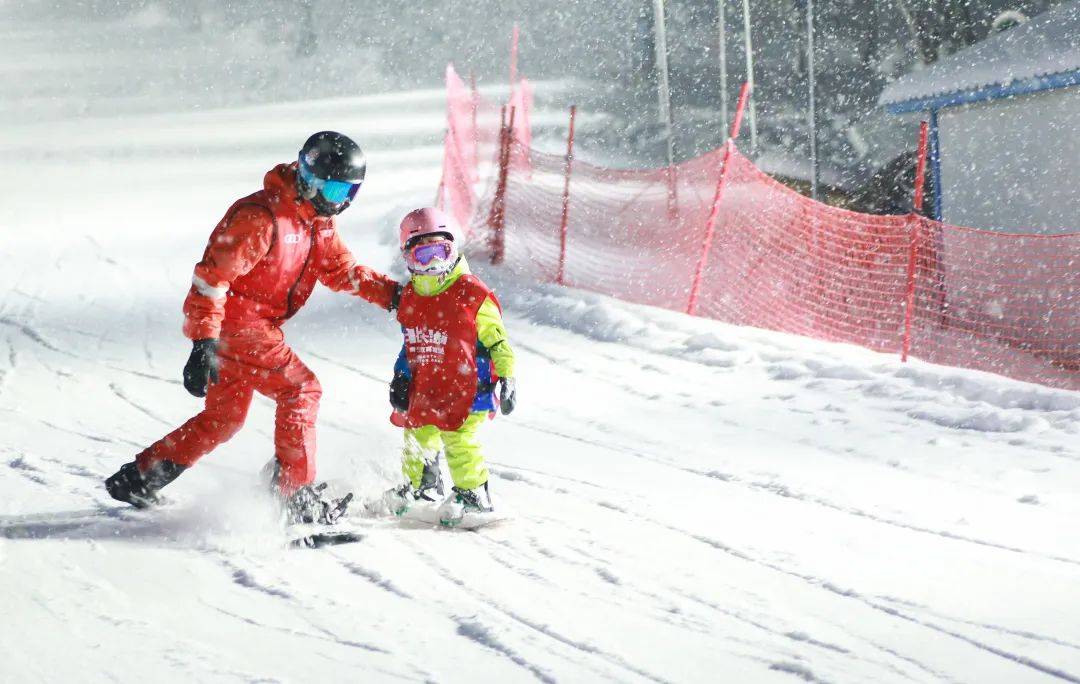星球研学 |【北大湖滑雪考证营】零基础也能考的GISS滑雪证书！ ,滑雪