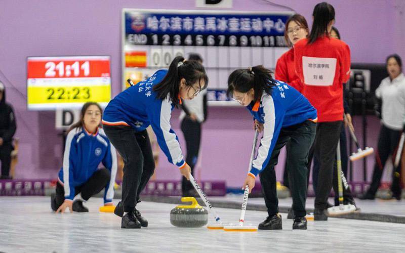 推进校园冰雪运动 武汉轻工大学冰壶队在全国竞赛中获好成绩,冰壶