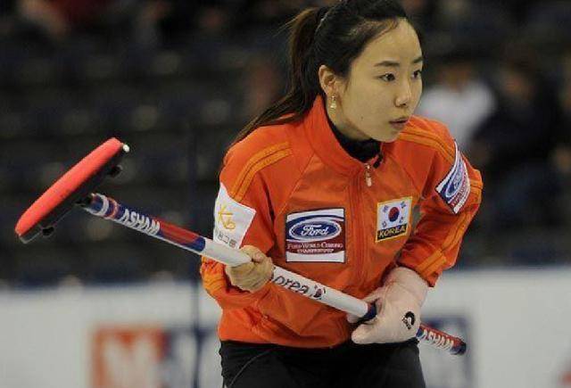韩国冰壶队长狂追中国冠军， 富家千金白富美， 不顾反对远嫁中国,冰壶
