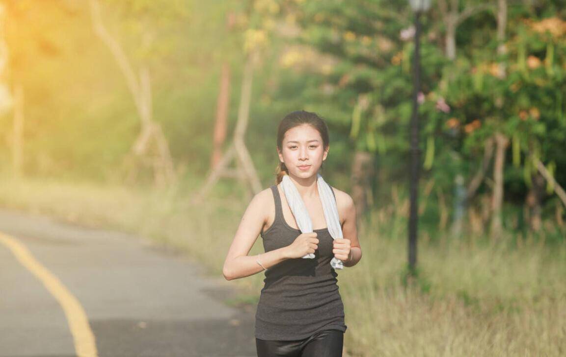 为什么会觉得晚上跑步会比早上跑步要轻松呢？ 健康生活