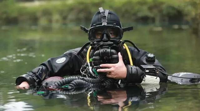 失联潜水员韩颋在水下百余米被找到， 极限运动如何防范风险？   | 第2眼,极限运动