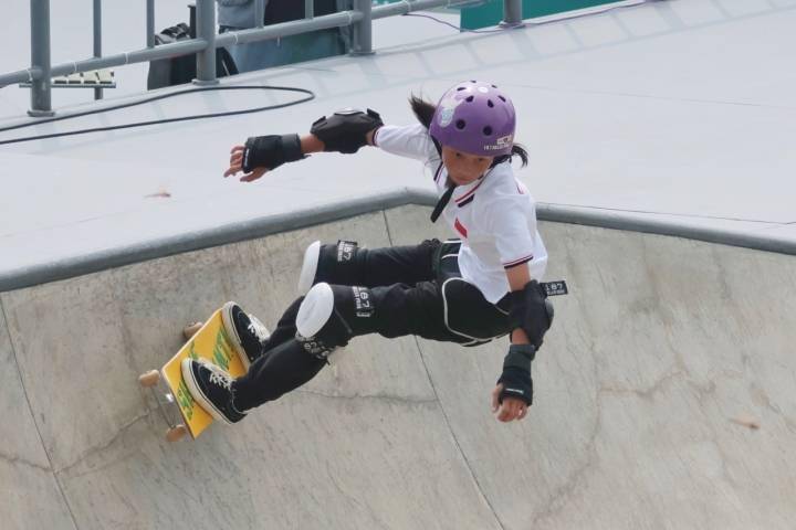 一路“顺滑”亚运会！  对滑板运动一见钟情的13岁女孩崔宸曦