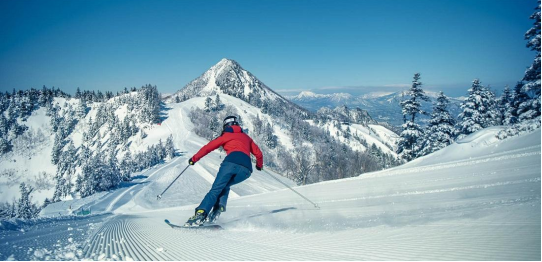 "滑雪入门：基本技巧和冒险之旅"
