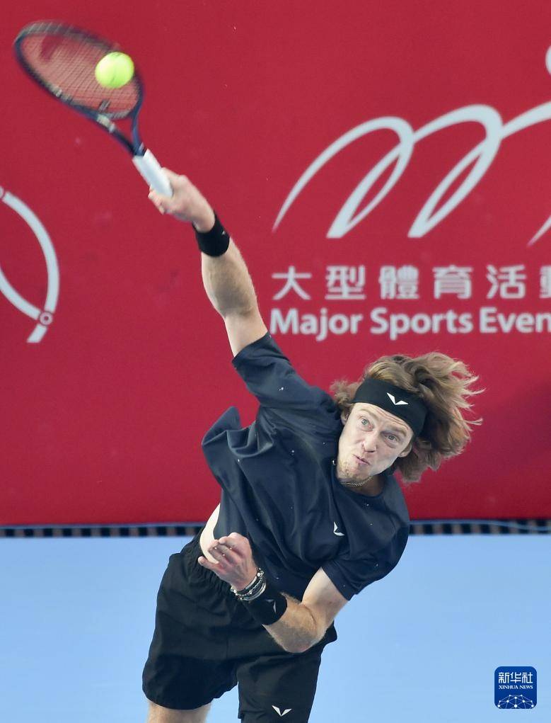 网球——香港公开赛：卢布列夫夺冠