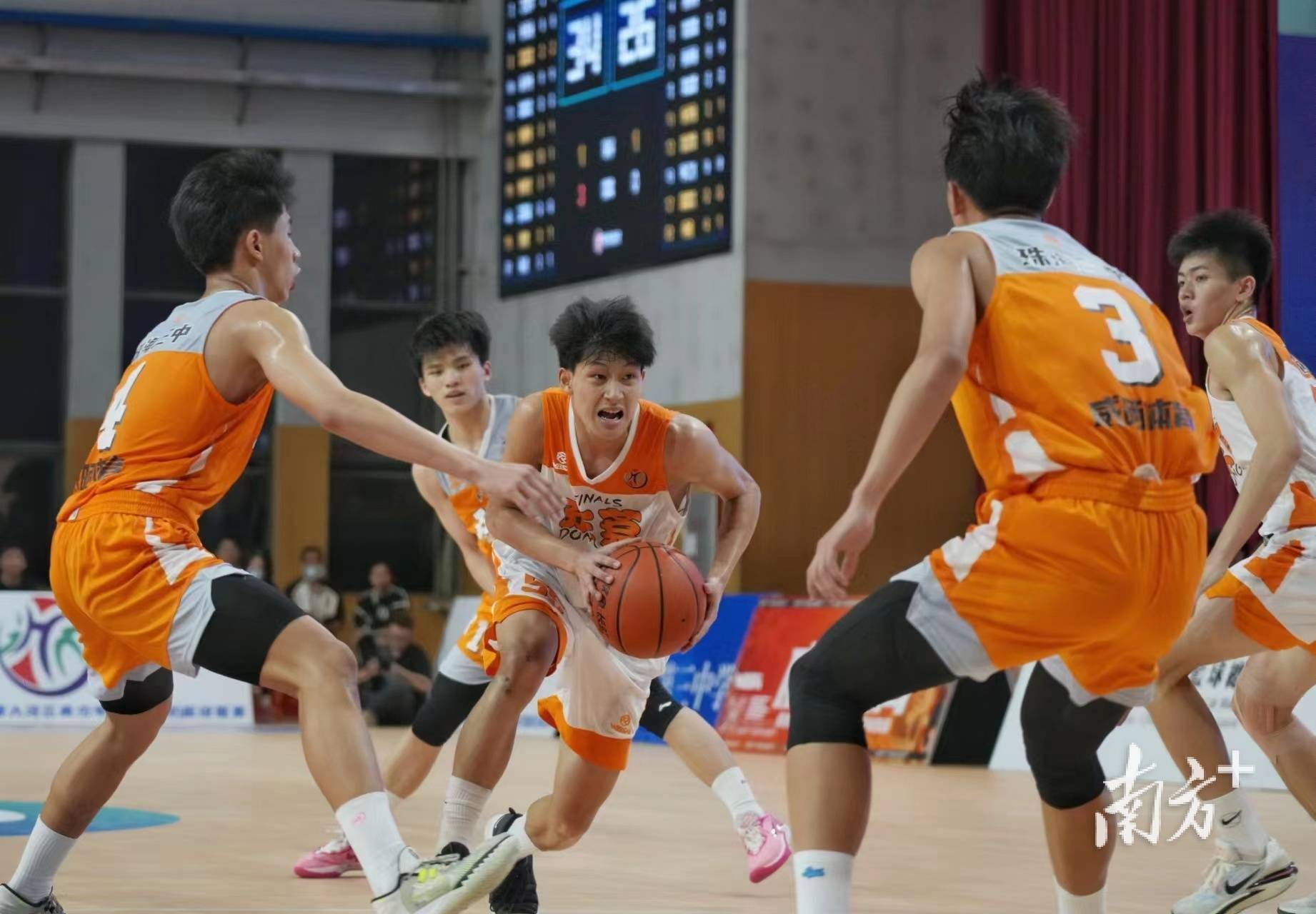 “以篮球为媒增进友谊”，  粤港澳大湾区青少年篮球联赛落幕